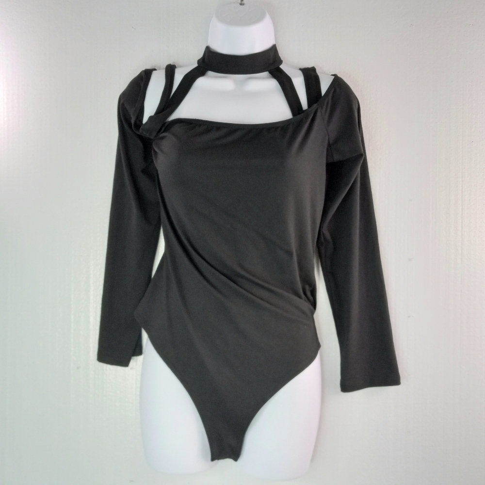 Day&Night 2X Long Sleeved Choker Strappy Cold Shoulder Body Suit in Black